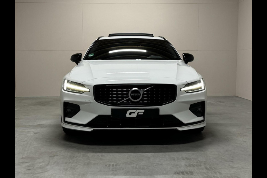 Volvo V60 2.0 B4 R-Design Pano Carplay Trekh. Autopilot NAP