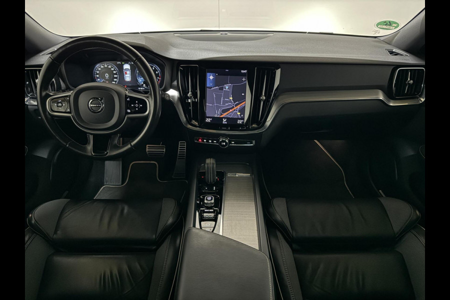 Volvo V60 2.0 B4 R-Design Pano Carplay Trekh. Autopilot NAP
