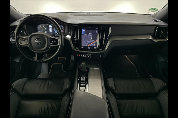 Volvo V60 2.0 B4 R-Design Pano Carplay Trekh. Autopilot NAP