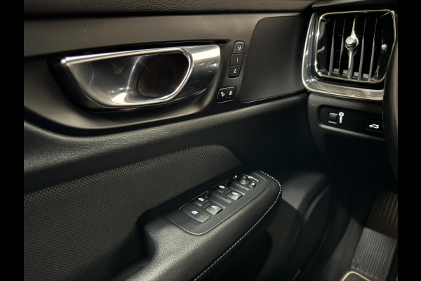 Volvo V60 2.0 B4 R-Design Pano Carplay Trekh. Autopilot NAP