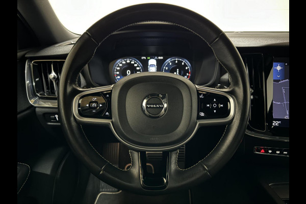 Volvo V60 2.0 B4 R-Design Pano Carplay Trekh. Autopilot NAP