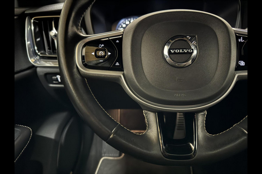 Volvo V60 2.0 B4 R-Design Pano Carplay Trekh. Autopilot NAP