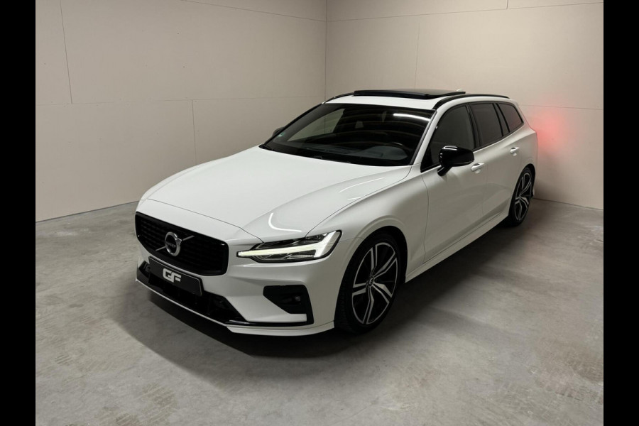 Volvo V60 2.0 B4 R-Design Pano Carplay Trekh. Autopilot NAP