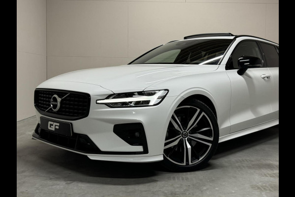 Volvo V60 2.0 B4 R-Design Pano Carplay Trekh. Autopilot NAP