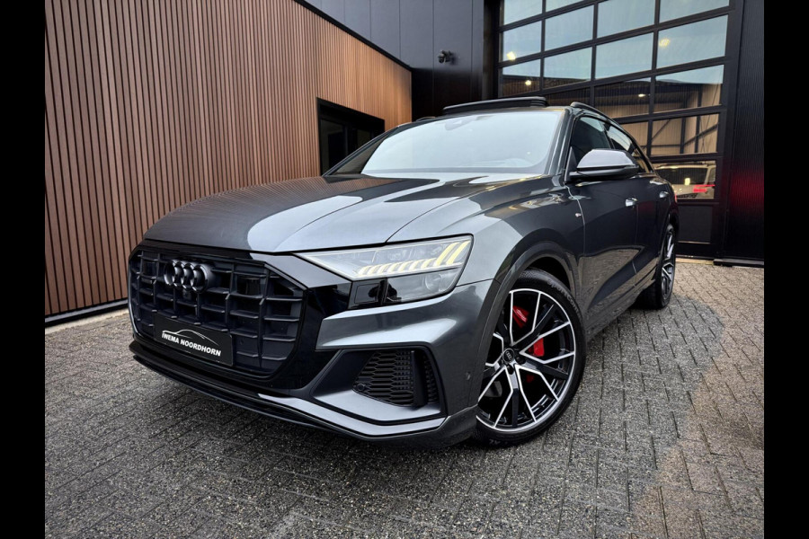 Audi Q8 55 TFSI e quattro S-Line Panoramadak|RS-zetels|Carbon|Softclose|Luchtvering|Keyless|Head-Up|Camera 360°|Matrix