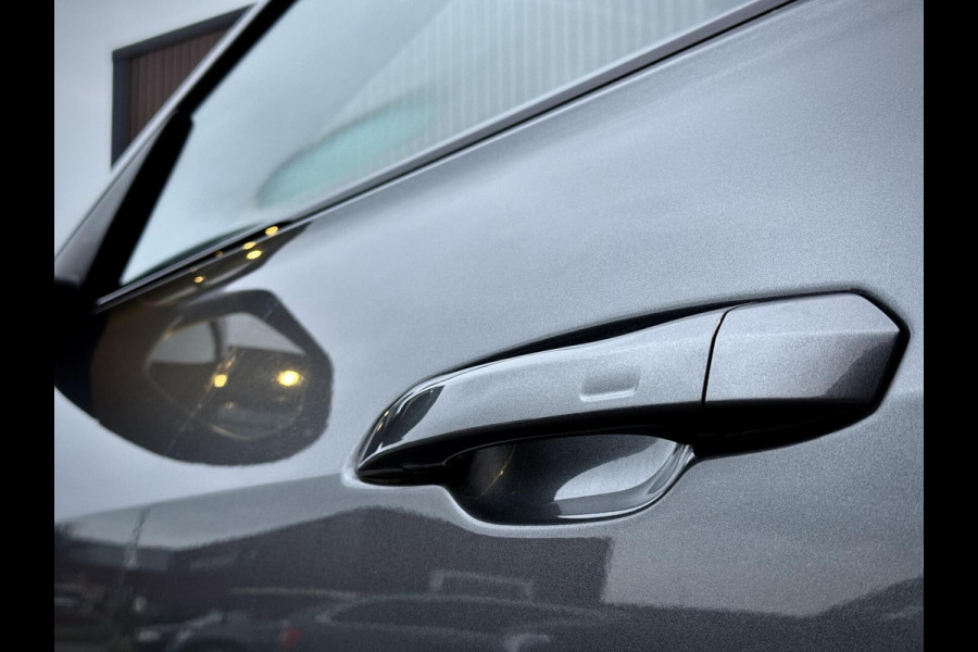 Audi Q8 55 TFSI e quattro S-Line Panoramadak|RS-zetels|Carbon|Softclose|Luchtvering|Keyless|Head-Up|Camera 360°|Matrix