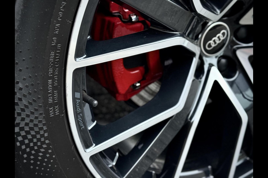 Audi Q8 55 TFSI e quattro S-Line Panoramadak|RS-zetels|Carbon|Softclose|Luchtvering|Keyless|Head-Up|Camera 360°|Matrix