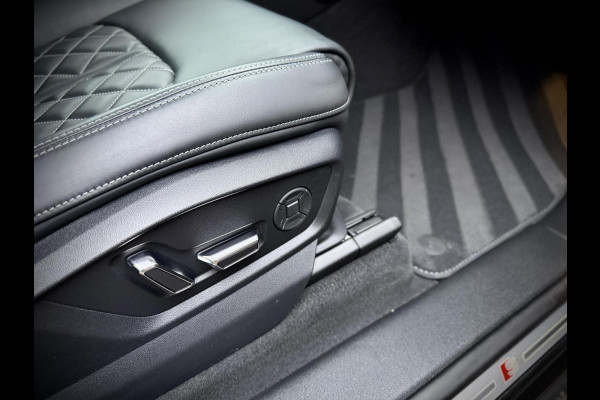 Audi Q8 55 TFSI e quattro S-Line Panoramadak|RS-zetels|Carbon|Softclose|Luchtvering|Keyless|Head-Up|Camera 360°|Matrix