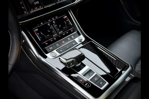 Audi Q8 55 TFSI e quattro S-Line Panoramadak|RS-zetels|Carbon|Softclose|Luchtvering|Keyless|Head-Up|Camera 360°|Matrix