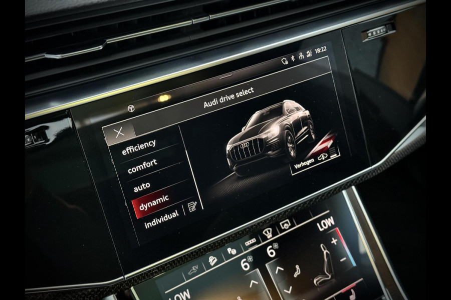 Audi Q8 55 TFSI e quattro S-Line Panoramadak|RS-zetels|Carbon|Softclose|Luchtvering|Keyless|Head-Up|Camera 360°|Matrix