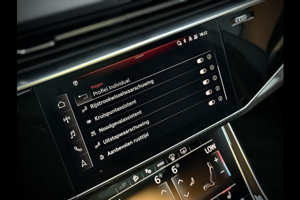 Audi Q8 55 TFSI e quattro S-Line Panoramadak|RS-zetels|Carbon|Softclose|Luchtvering|Keyless|Head-Up|Camera 360°|Matrix
