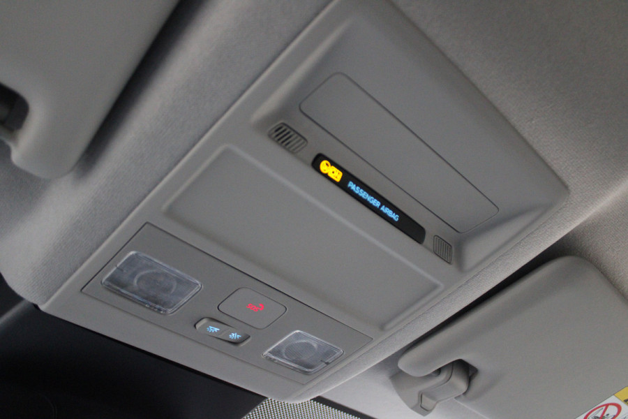 Ford Transit Custom 320 2.0 TDCI L2H1 Trend DC 136pk - Carplay - Android - Camera - LED koplampen - Stoel + Stuurverwarming - Rijklaar Ford Transit Custom 320 2.0 TDCI L2H1 Trend DC 136pk - Carplay - Android - Camera - LED koplampen - Stoel + Stuurverwarming - Rijklaar