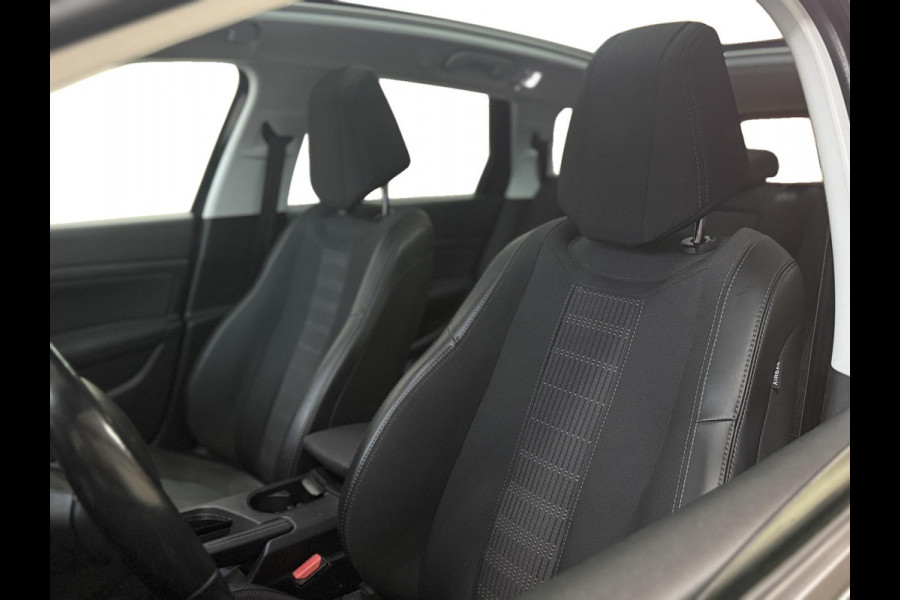Peugeot 308 SW 1.2 PureTech Blue Lease Executive|Nap Dodehoek Pano Cruise Control Trekhaak 360° Pdc Dab+ Carplay & Android Auto