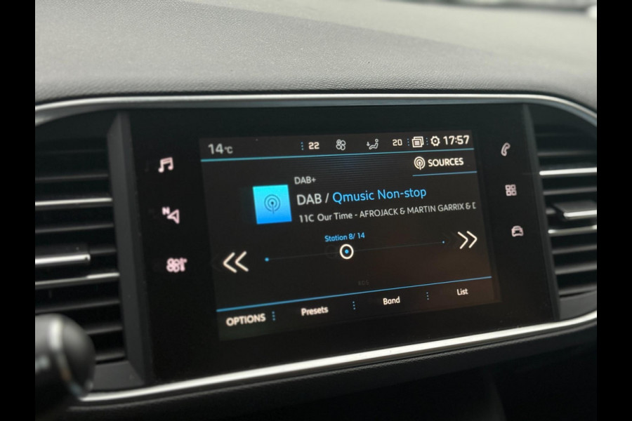 Peugeot 308 SW 1.2 PureTech Blue Lease Executive|Nap Dodehoek Pano Cruise Control Trekhaak 360° Pdc Dab+ Carplay & Android Auto