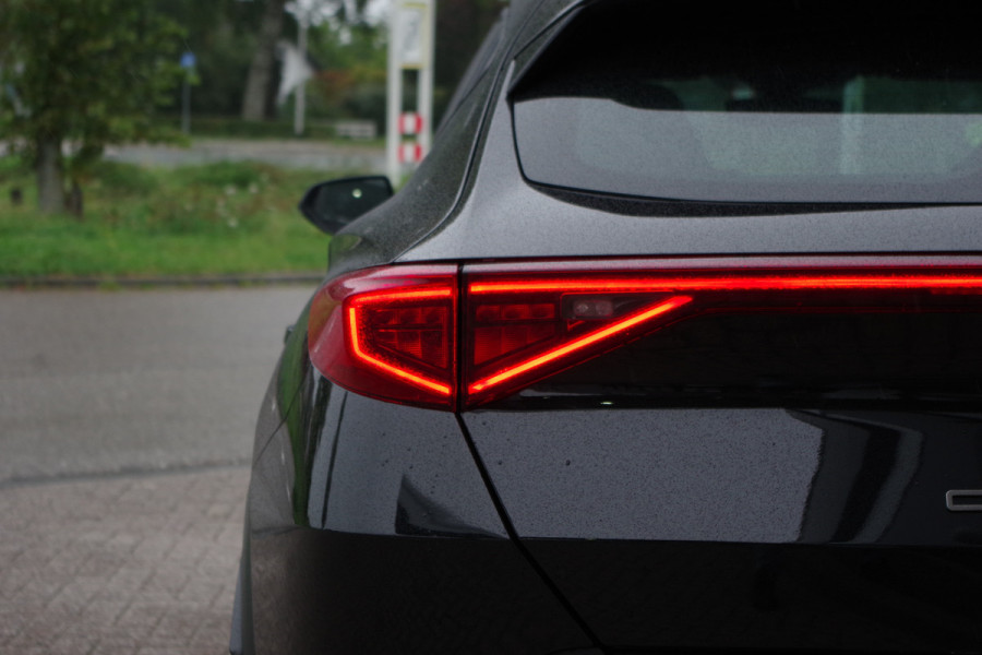 CUPRA Formentor 1.4 e-Hybrid VZ Black Edition 245 PK PHEV, Panoramadak, 360 Camera, Memory, Alcantara, Winterpakket