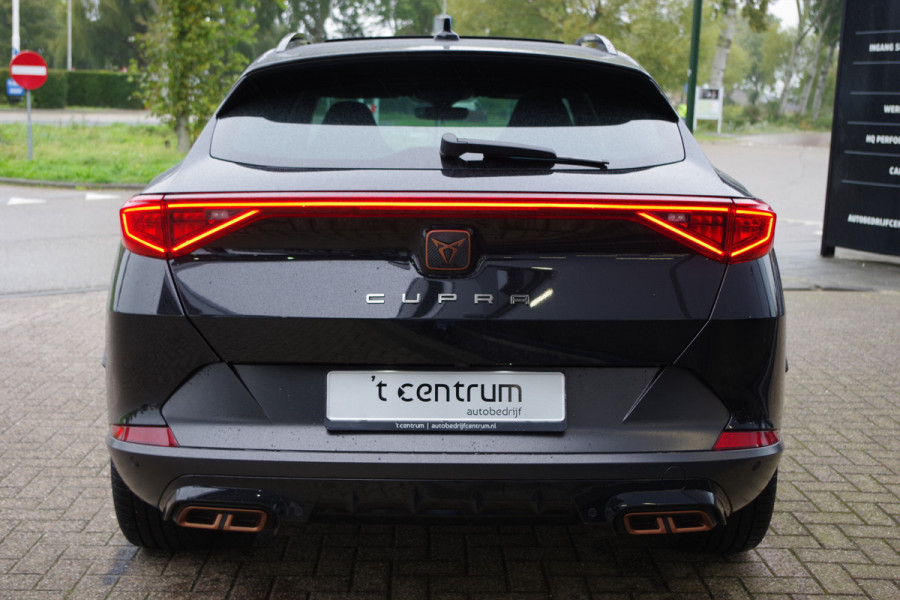 CUPRA Formentor 1.4 e-Hybrid VZ Black Edition 245 PK PHEV, Panoramadak, 360 Camera, Memory, Alcantara, Winterpakket