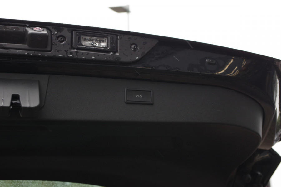 CUPRA Formentor 1.4 e-Hybrid VZ Black Edition 245 PK PHEV, Panoramadak, 360 Camera, Memory, Alcantara, Winterpakket