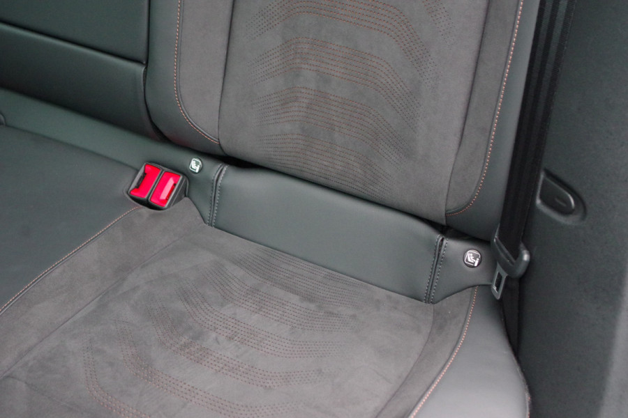 CUPRA Formentor 1.4 e-Hybrid VZ Black Edition 245 PK PHEV, Panoramadak, 360 Camera, Memory, Alcantara, Winterpakket