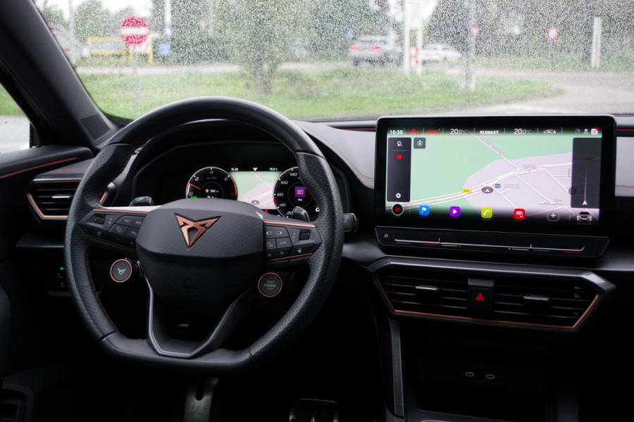 CUPRA Formentor 1.4 e-Hybrid VZ Black Edition 245 PK PHEV, Panoramadak, 360 Camera, Memory, Alcantara, Winterpakket
