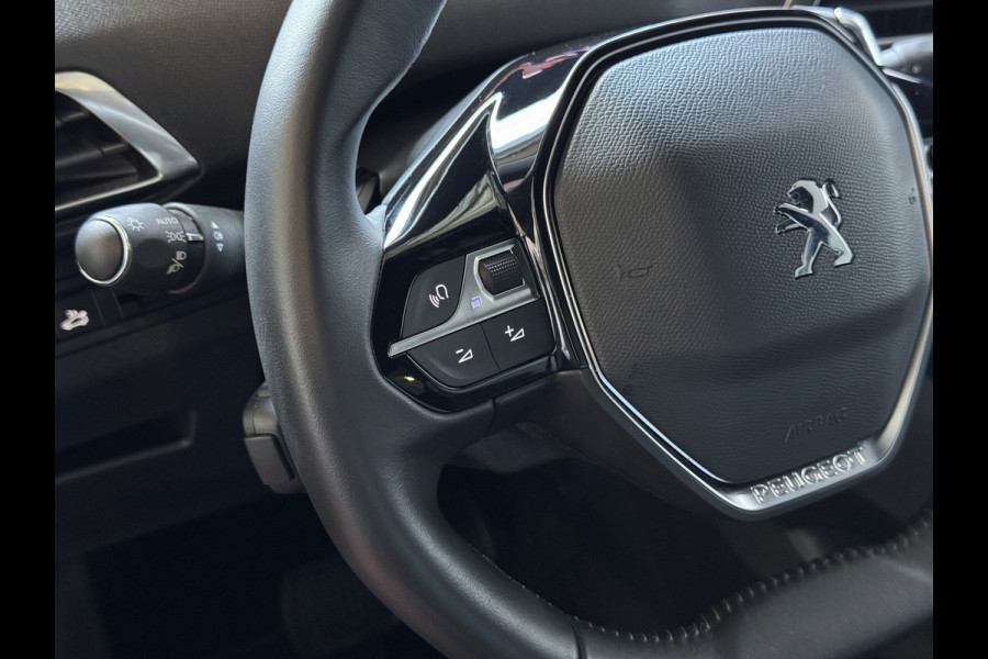 Peugeot 3008 130PK ALLURE LEER I-COCKPIT LED CARPLAY EUROPA.NAVI ELEK.KLEP CAMERA ADAP.CRUISE ZWARTE HEMEL. 2024 ALLURE 2024