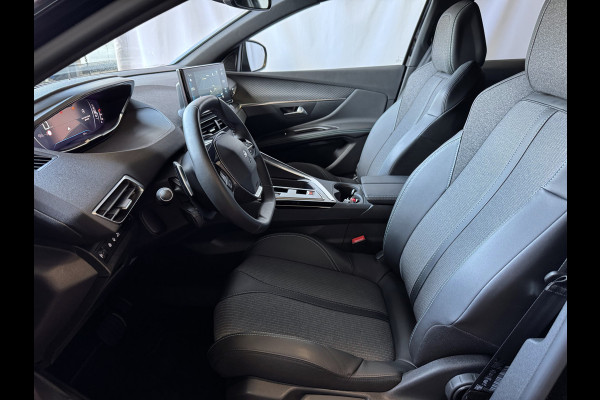 Peugeot 3008 130PK ALLURE LEER I-COCKPIT LED CARPLAY EUROPA.NAVI ELEK.KLEP CAMERA ADAP.CRUISE ZWARTE HEMEL. 2024 ALLURE 2024