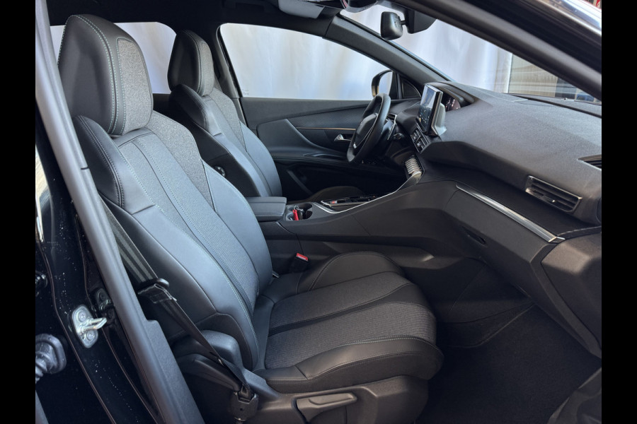 Peugeot 3008 130PK ALLURE LEER I-COCKPIT LED CARPLAY EUROPA.NAVI ELEK.KLEP CAMERA ADAP.CRUISE ZWARTE HEMEL. 2024 ALLURE 2024