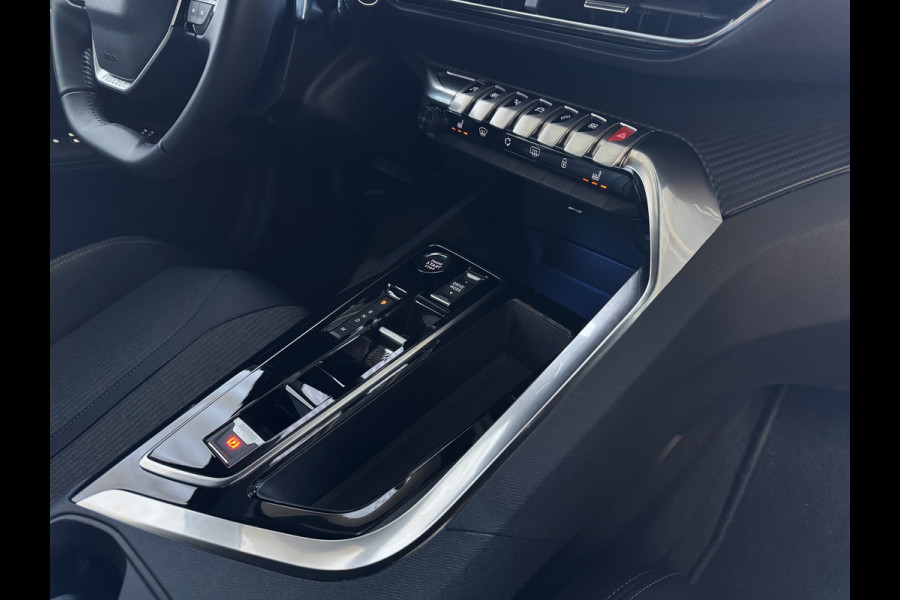Peugeot 3008 130PK ALLURE LEER I-COCKPIT LED CARPLAY EUROPA.NAVI ELEK.KLEP CAMERA ADAP.CRUISE ZWARTE HEMEL. 2024 ALLURE 2024