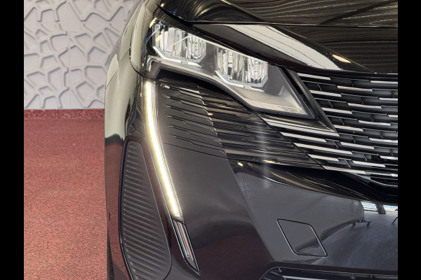 Peugeot 3008 130PK ALLURE LEER I-COCKPIT LED CARPLAY EUROPA.NAVI ELEK.KLEP CAMERA ADAP.CRUISE ZWARTE HEMEL. 2024 ALLURE 2024