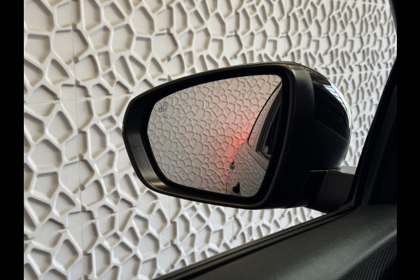 Peugeot 3008 130PK ALLURE LEER I-COCKPIT LED CARPLAY EUROPA.NAVI ELEK.KLEP CAMERA ADAP.CRUISE ZWARTE HEMEL. 2024 ALLURE 2024