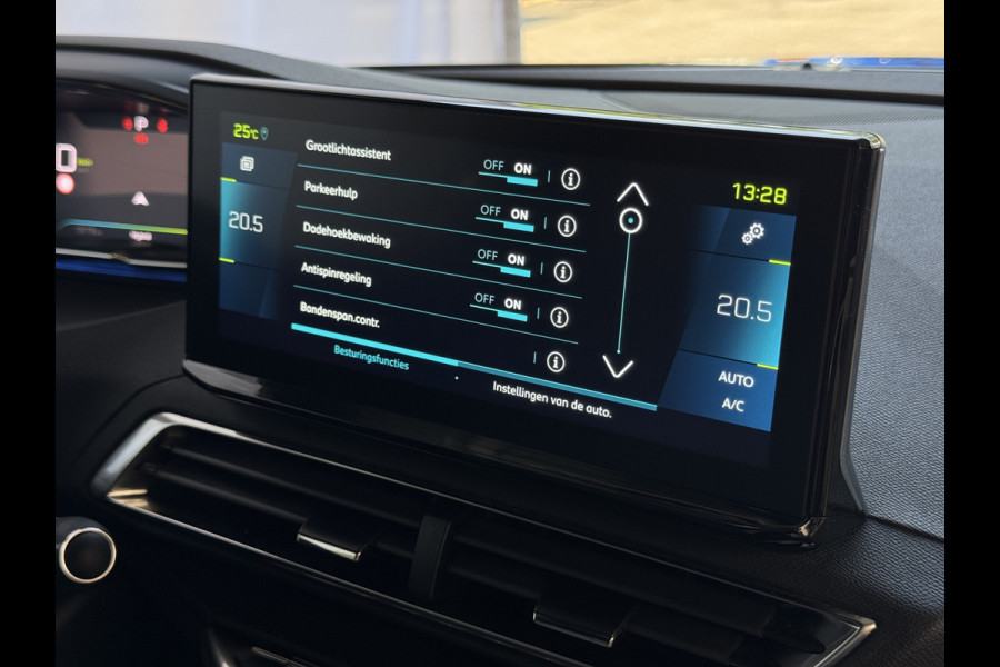 Peugeot 3008 1.6 HYBRID PHEV ALLURE PACK CARPLAY NAVI CAMERA BLINDSPOT Plug in Hybrid