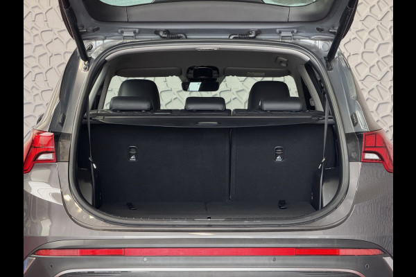 Hyundai Santa Fe 1.6 T-GDI PHEV PREMIUM 7P AWD LEER ELEK.KLEP CAMERA NAVI STOEL/STUUR VERW. PLUG IN HYBRID