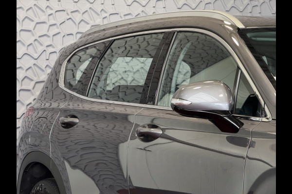 Hyundai Santa Fe 1.6 T-GDI PHEV PREMIUM 7P AWD LEER ELEK.KLEP CAMERA NAVI STOEL/STUUR VERW. PLUG IN HYBRID