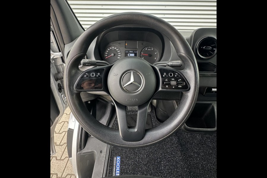 Mercedes-Benz Sprinter 314 2.2 CDI L2H2 Automaat zilver grijs Mercedes-Benz Sprinter 314 2.2 CDI L2H2 Automaat zilver grijs
