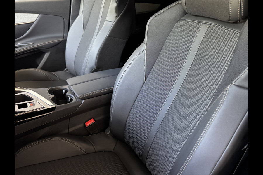 Peugeot 5008 GT BLACK PACK 7P CAMERA NAVI I-COCKPIT LED ELEK.KLEP STOELVERW. LEER LED 2024 7PERS 7PERSOONS
