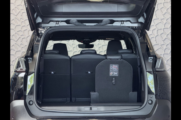 Peugeot 5008 GT BLACK PACK 7P CAMERA NAVI I-COCKPIT LED ELEK.KLEP STOELVERW. LEER LED 2024 7PERS 7PERSOONS