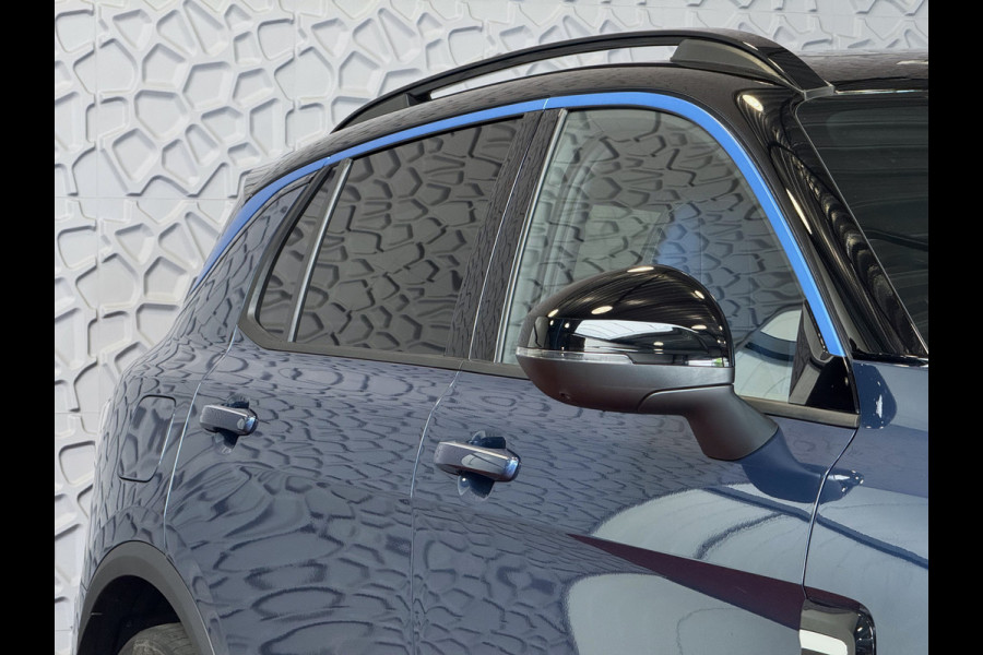 Lynk & Co 01 ✅ NIEUWE AUTO ✅ 2025  / STUUR/STOEL VERW. 1.5 261 PK ZWARTE HEMEL 360CAM 4 JAAR GARANTIE PHEV Plug-in Hybrid