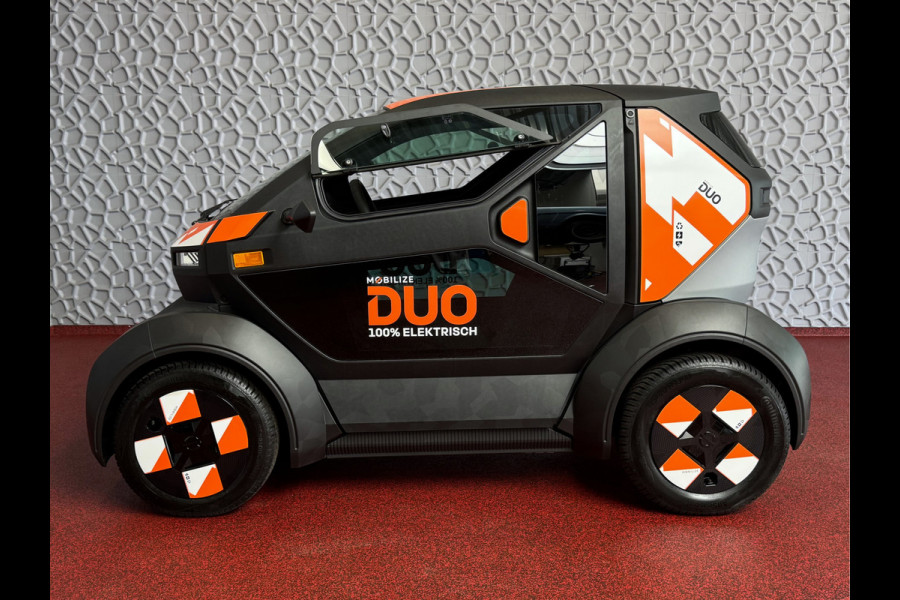 Mobilize Duo 80 Evo AIRCO P.SENSOR  10,3 KW ACCU BLUETOOTH AUDIO STOELVERWARMING VLEUGELDEUREN