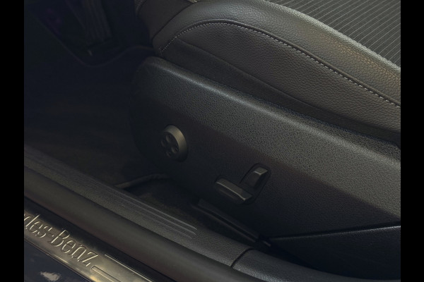 Mercedes-Benz C-Klasse 300e 313PK PHEV 12/2024 AVANTGARDE TREKHAAK DISTRONIC CAMERA ELEK/STOEL/VERWARMD 12/2024 PHEV PLUG IN HYBRIDE