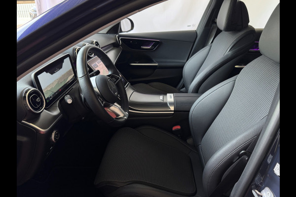Mercedes-Benz C-Klasse 300e 313PK PHEV 12/2024 AVANTGARDE TREKHAAK DISTRONIC CAMERA ELEK/STOEL/VERWARMD 12/2024 PHEV PLUG IN HYBRIDE