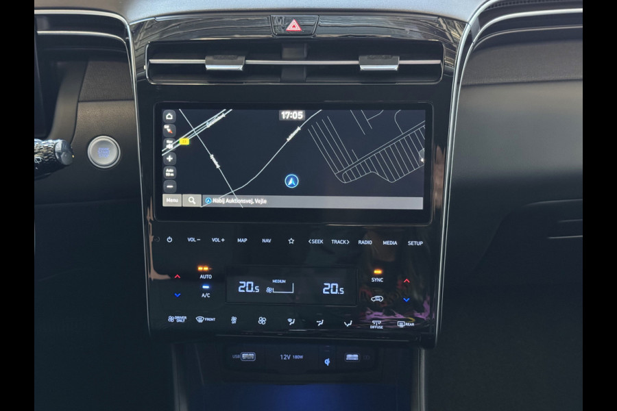 Hyundai Tucson 1.6 T-GDI PHEV 265PK 19''LMV 4WD LED STUUR/STOEL VERW. NAVI ELEK.KLEP 03/2024 PHEV PLUG IN HYBRID 4X4 AWD