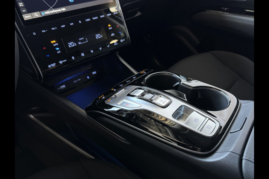 Hyundai Tucson 1.6 T-GDI PHEV 265PK 19''LMV 4WD LED STUUR/STOEL VERW. NAVI ELEK.KLEP 03/2024 PHEV PLUG IN HYBRID 4X4 AWD