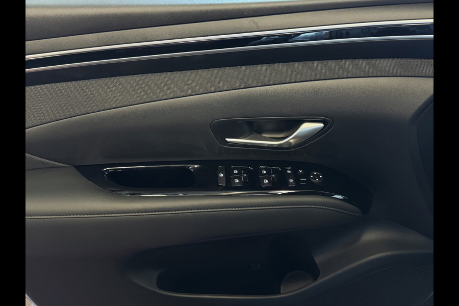 Hyundai Tucson 1.6 T-GDI PHEV 265PK 19''LMV 4WD LED STUUR/STOEL VERW. NAVI ELEK.KLEP 03/2024 PHEV PLUG IN HYBRID 4X4 AWD