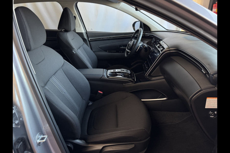 Hyundai Tucson 1.6 T-GDI PHEV 265PK 19''LMV 4WD LED STUUR/STOEL VERW. NAVI ELEK.KLEP 03/2024 PHEV PLUG IN HYBRID 4X4 AWD