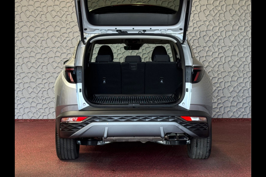Hyundai Tucson 1.6 T-GDI PHEV 265PK 19''LMV 4WD LED STUUR/STOEL VERW. NAVI ELEK.KLEP 03/2024 PHEV PLUG IN HYBRID 4X4 AWD