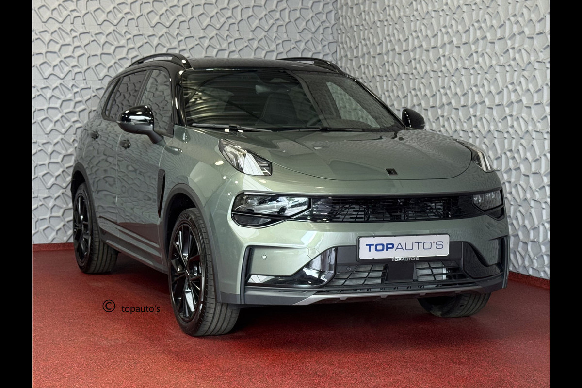 Lynk & Co 01 MORE 276PK NIEUWSTE MODEL HARMAN KARDON LEDER PANO. 15'4 INCH NAVI 360.CAM 20''LMV  ELEK.STOEL/GEHEUGEN STUUR.VERW MINERAL GREEN 07/25 4 JAAR FABRIEKSGARANTIE