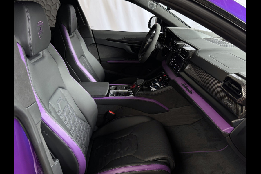 Lamborghini Urus 4.0 V8 HYBRID SE 800 PK ALLE OPTIES/CARBON PACK /AD PERSONAM/VIOLA MITHRAS/ PANO / MASSAGE