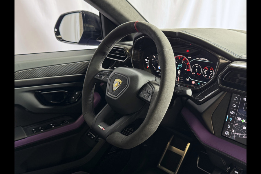 Lamborghini Urus 4.0 V8 HYBRID SE 800 PK ALLE OPTIES/CARBON PACK /AD PERSONAM/VIOLA MITHRAS/ PANO / MASSAGE
