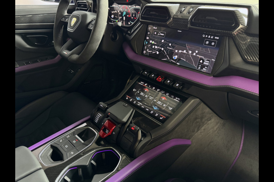 Lamborghini Urus 4.0 V8 HYBRID SE 800 PK ALLE OPTIES/CARBON PACK /AD PERSONAM/VIOLA MITHRAS/ PANO / MASSAGE