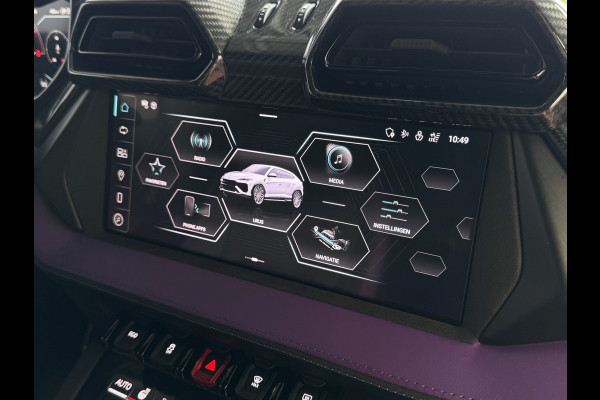 Lamborghini Urus 4.0 V8 HYBRID SE 800 PK ALLE OPTIES/CARBON PACK /AD PERSONAM/VIOLA MITHRAS/ PANO / MASSAGE