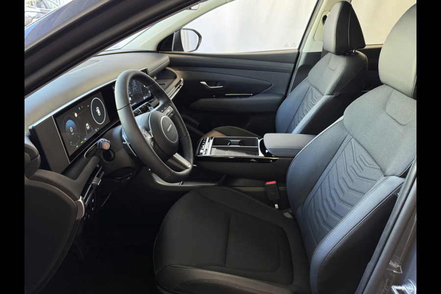 Hyundai Tucson 1.6 T-GDI PHEV MET PANORAMA GLOEDNIEUW 252PK CAMERA CARPLAY STOELVERW. V+A PLUG IN HYBRIDE - 5 JAAR GARANTIE